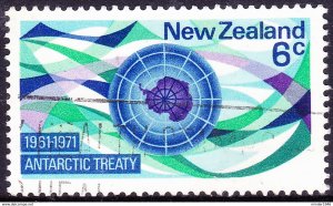 NEW ZEALAND 1971 6c Multicoloured Ann of Antarctic Treaty SG955 FU