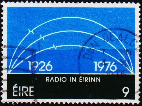 Ireland. 1976 9p S.G.399 Fine Used