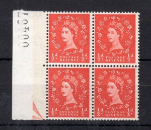 1/2d PHOSPHOR WILDING UNMOUNTED MINT BLOCK OF 4 WITH BROAD BANDS Cat £80