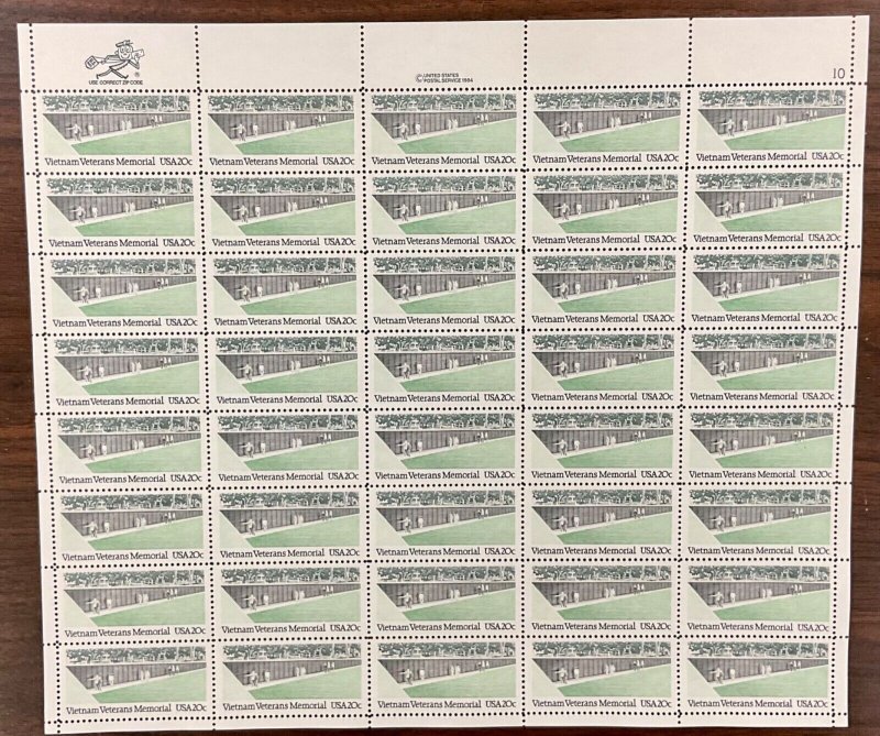 2109    Vietnam Veterans Memorial  MNH 20 cent sheet of 40 FV $8.00   1984