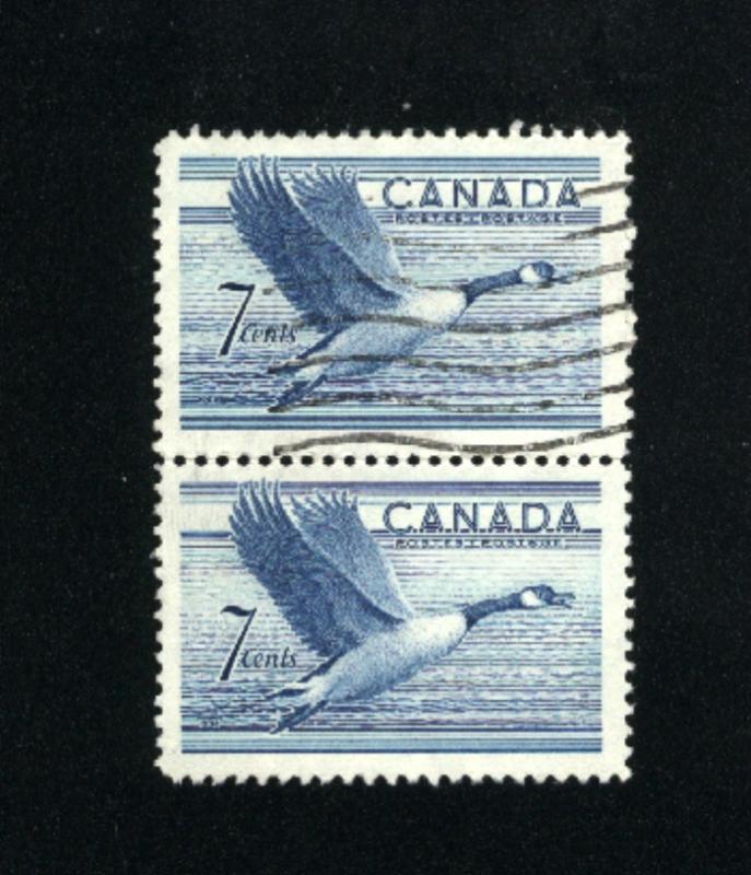 Can #320   pair used VF 1952 PD