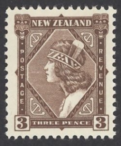 New Zealand Sc# 190 MH (a) 1935 3p Maori Girl