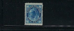 CANADA SCOTT #70 1897-98 VICTORIA MAPLE LEAVES 5C (DARK BLUE) -MINT HINGED