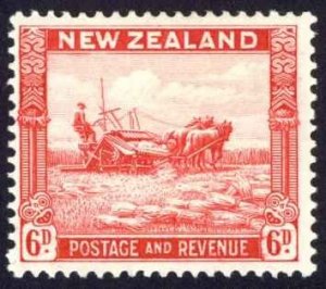 New Zealand Sc# 193 (no watermark, perf 13.5) MH (b) 1935 6p red Harvesting