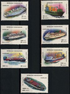Famous Cruise Boat Ship Ocean Serie Set of 7 Stamps Mint NH 
