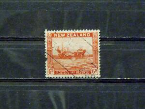 2759   New Zealand   Used, VF   # 193   Harvesting            CV$ 11.00