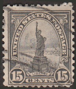 # 696 Used Gray Statue Of Liberty