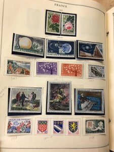 INTERNATIONAL COLLECTION – 1960-1965 ABU DHABI TO KUWAIT – 419201