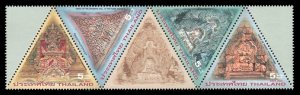 2005 -Thailand - Building Gables (Triangular Stamp)