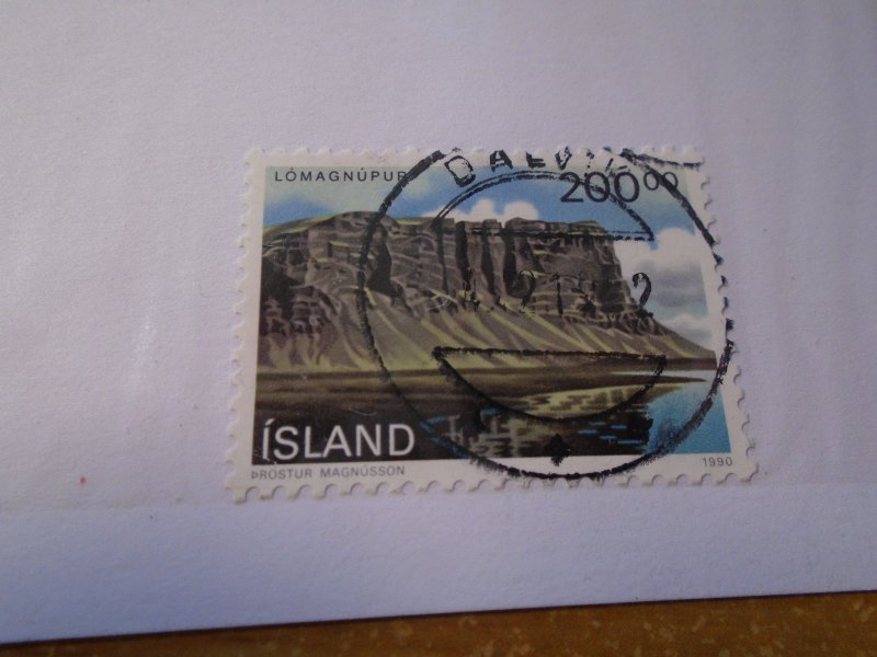 Iceland  #  714  used