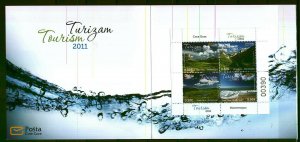 145 MONTENEGRO 2011 - Tourisam - Mauntain - Lake - MNH Booklet