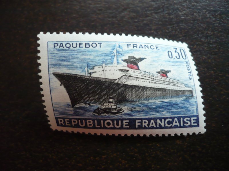 Stamps - France - Scott# 1018 - Mint Never Hinged Set of 1 Stamp