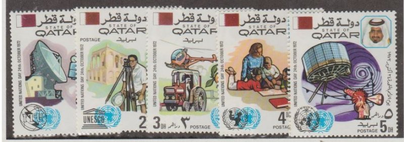 Qatar Scott #323-327 Stamps - Mint NH Set