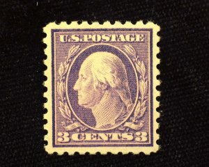 HS&C: Scott #426 Choice balanced margin stamp. Mint XF NH US Stamp