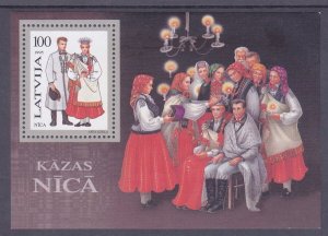 Latvia 401 MNH 1995 100s Nica Traditional Costume Souvenir Sheet