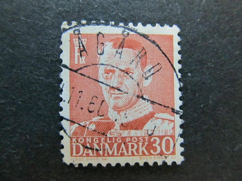 1952-53 A4P59F38 Denmark 30o Used-