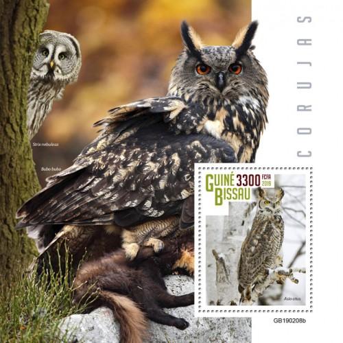 GUINEA BISSAU - 2019 - Owls - Perf Souv Sheet - MNH