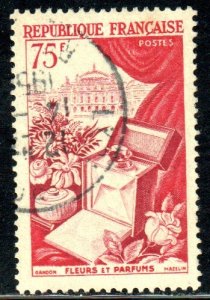 France #715   used