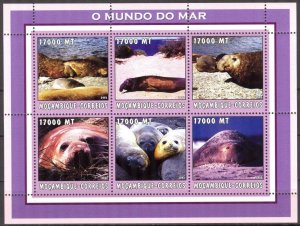 Mozambique 2002 Marine Life Seals Sheet MNH