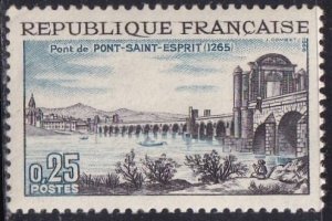 France 1155 (mnh) 25c Rhone Bridge, Pont-Saint-Esprit, black & dl blue (1966)