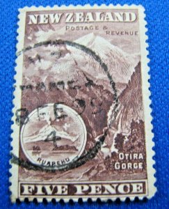 NEW ZEALAND 1898  -  SCOTT # 77a   USED    (V2n1)