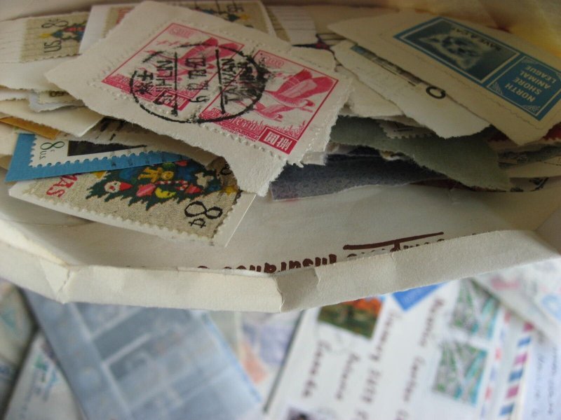 WW boxlot hoge podge of stamps in glassines, envelopes etc worth a look!  