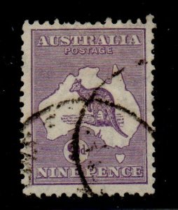 Australia Sc 122 1932 9d violet  Kangaroo stamp used
