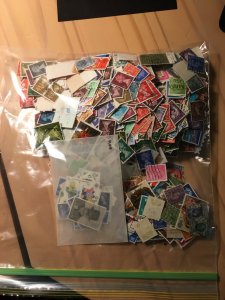 Large accumulation of Great Britain stamps