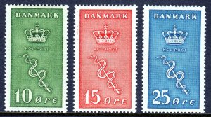 DENMARK — SCOTT B3-B5 — 1929 DANISH CANCER COMMITTEE SEMI-POSTAL — MH — SCV $37