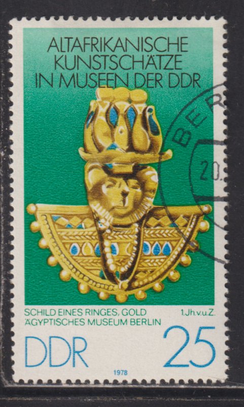 Germany DDR 1921 Animal Head, Gold Ring 1978