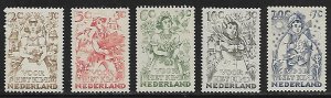 Netherlands # B203-B207 - Seasons - set - MNH.....{ONL3}