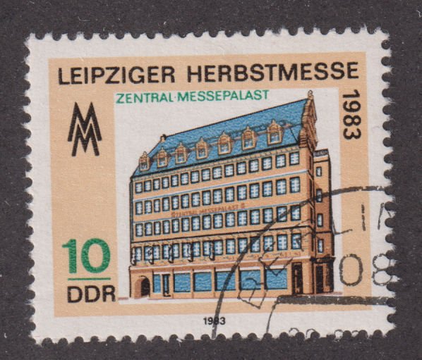 Germany DDR 2369 Central Palace 1983