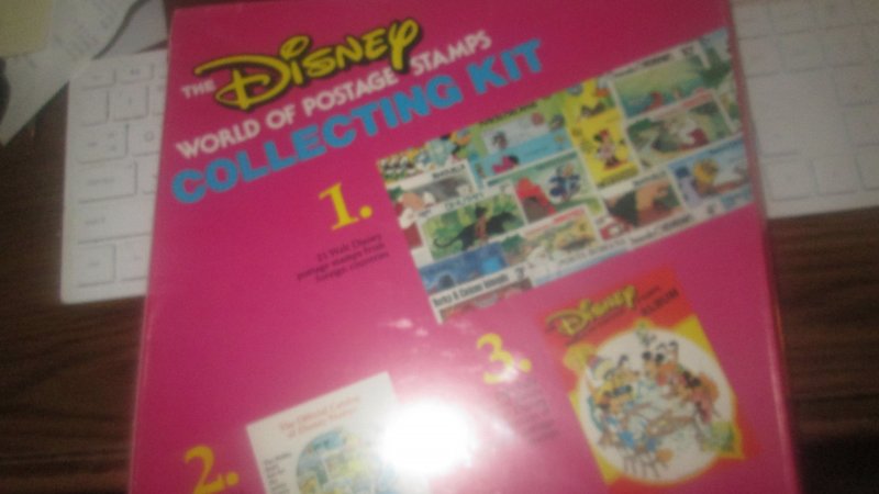 THE DISNEY WORLD OF POSTAGE STAMPS COLLECTING KIT VINTAGE 1982