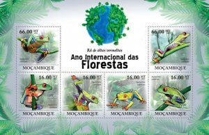 MOZAMBIQUE - 2011 - Red-Winged Tree Frog - Perf 6v Sheet - Mint Never Hinged