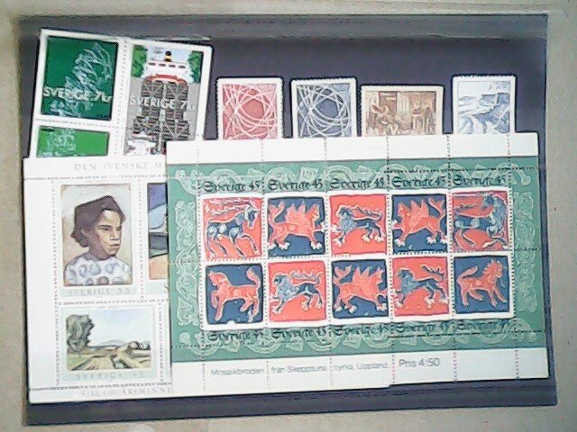 Sweden  MNH  nice lot of stamps and souvenir sheets