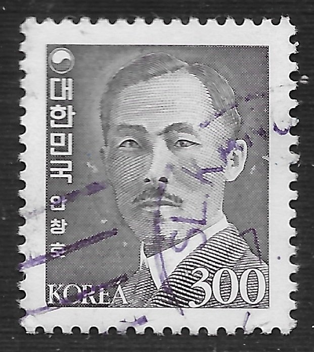 Korea #1265 300w Ahn Chang-ho Independence Fighter ~ Used