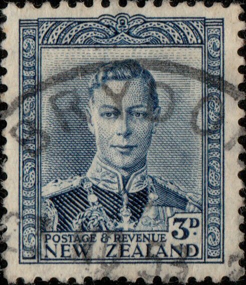 NEW ZEALAND - 1953 -  BRYDONE  date stamp on SG609 3d blue