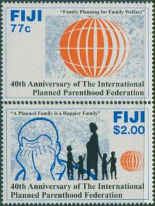 Fiji 1992 SG864-865 Parenthood set MNH