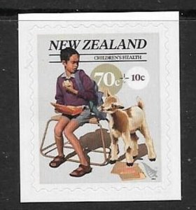 NEW ZEALAND SG3498 2013 COUNTRY PETS  SELF-ADHESIVE  MNH