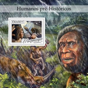 MOZAMBIQUE - 2016 - Prehistoric Humans - Perf Souv Sheet - Mint Never Hinged