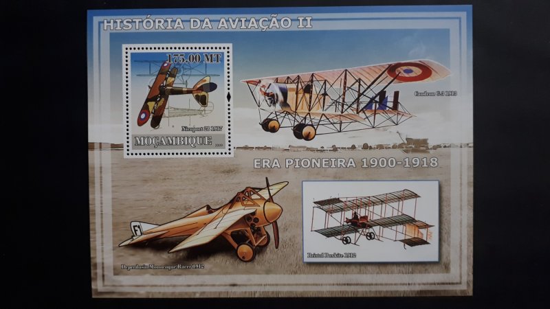 Airplanes - History of Aviation 2 - Mozambique 2009 - Complete SS + Bl ** MNH