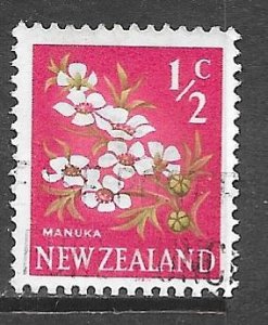New Zealand 382: 1/2c Manuka (Leptospermum scoparium), MH, F-VF