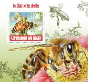 NIGER 2013 SHEET BEES INSECTS FLOWERS nig13606b