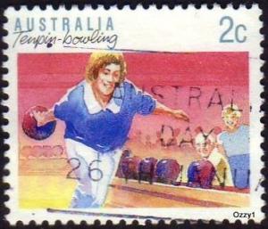 Australia 1989 Sc#1107, SG#1170 2c Bowling, Sports Series 1 USED.