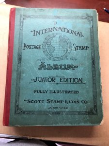 VINTAGE SCOTT INTERNATIONAL POSTAGE STAMP ALBUM JUNIOR EDITION – 423728