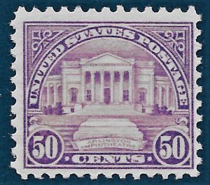 US 1922 Sc, #570 perf 11 flat plate printing, NH, minor gum bend