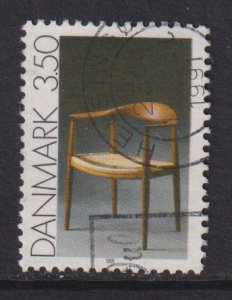 Denmark  #942 used  1991  decorative art  3.75k  chair