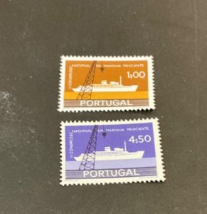 Portugal Scott #838-9 never hinged