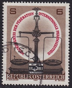 Austria - 1981 - Scott #1185 - used - Pharmaceutical Federation Congress