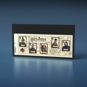 Royal Mail - Harry Potter - UV Light Illumination sheet of 5 stamps - Mint
